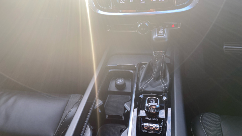 Volvo S60 2.0 T5 R DESIGN Plus 4dr Auto Petrol Saloon